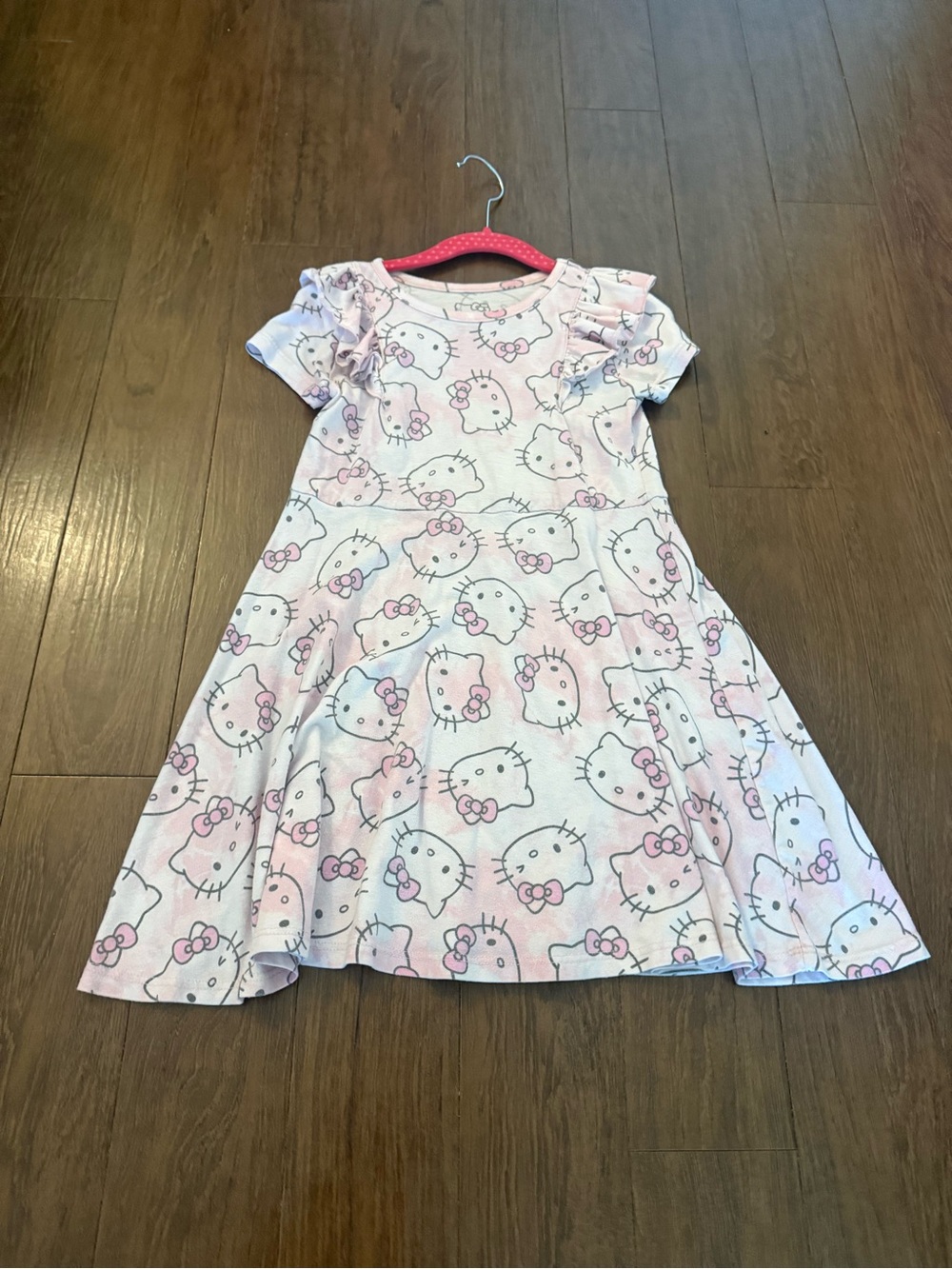 Hello Kitty Dress - Picture 2 of 4